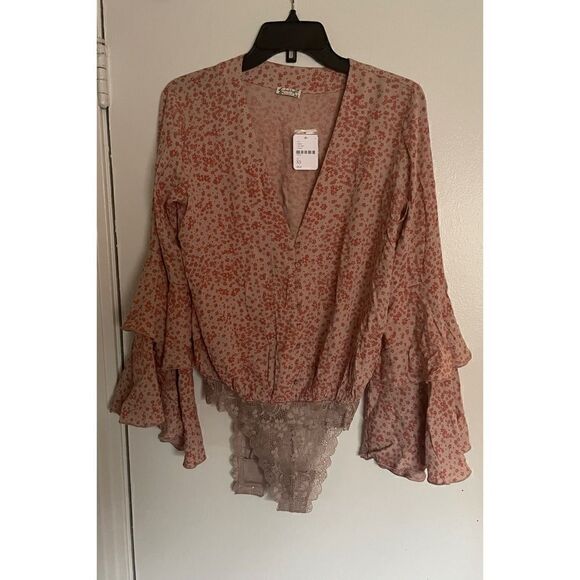 Free People Ditsy Floral Bodysuit Size XS NWT - Picture 7 of 7